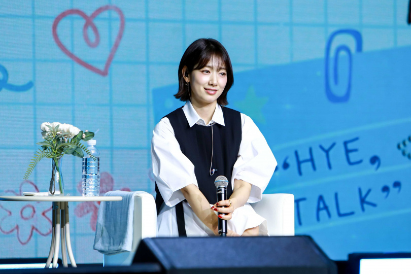 朴信惠自招現在年紀也不小,體力有差,以前可以2天不睡,現在要睡2天才補得回來。(圖/D-SHOW提供)