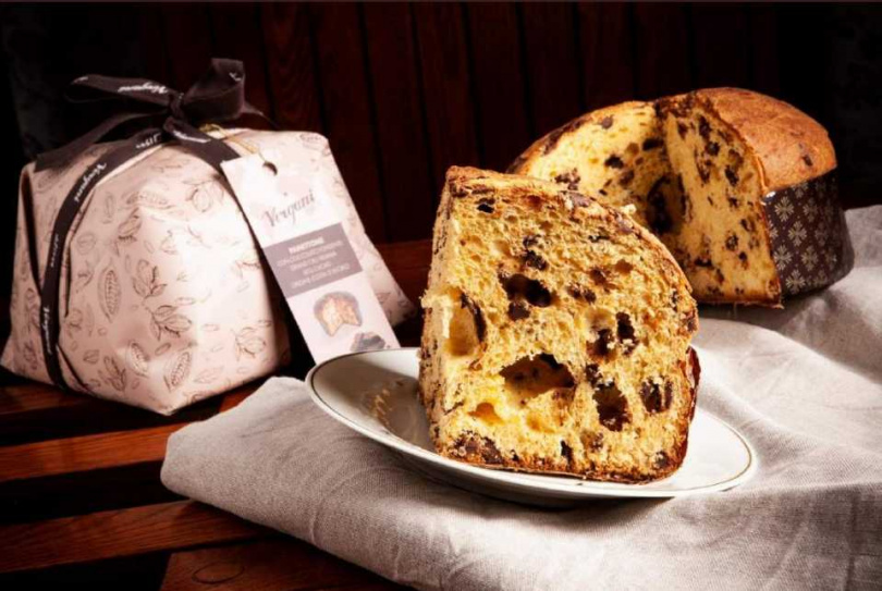 寬庭推出五星級視覺與味覺享受─米蘭Vergani聖誕麵包禮盒，讓人不用出國，一口直達米蘭享受！寬庭APP限量推出 售完為止。
