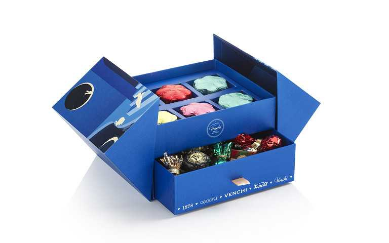 Venchi 賞月巧克力月餅雙層禮盒(NT$ 3,580)。