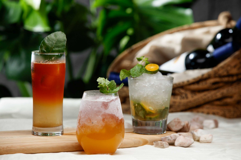 「春申泰殿」展現「茶、酒、食、憩」風格，期許「改變台灣人對泰式料理的刻板印象，讓饕客的口感和視覺獲得殿堂級的享受」。