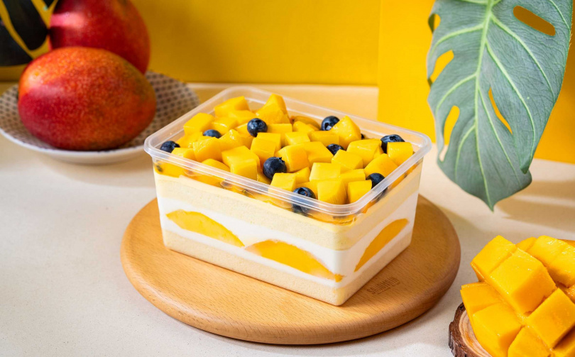 「鮮芒果奶油起司盒」以法式奶油起司、芒果塊及百香果醬堆疊出夏日風味。（480元／盒，圖／BAC提供）