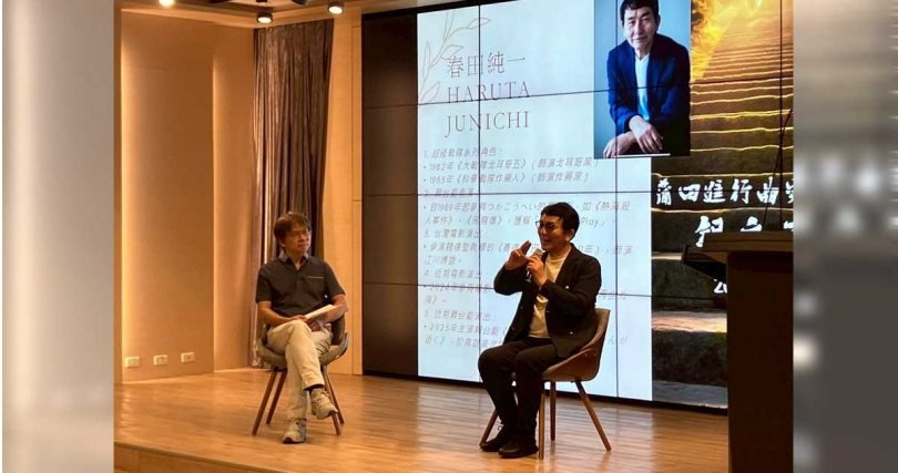 春田純一日前親赴崑山科技大學與學生演藝歷程，並親授武打動作表演。（圖／社團法人國際舞台文化表演藝術交流協會提供）