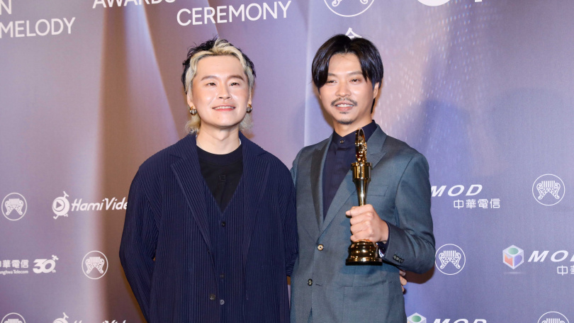 裘德缺席，由他的夥伴上台領最佳編曲人獎。（圖／本刊攝影組）