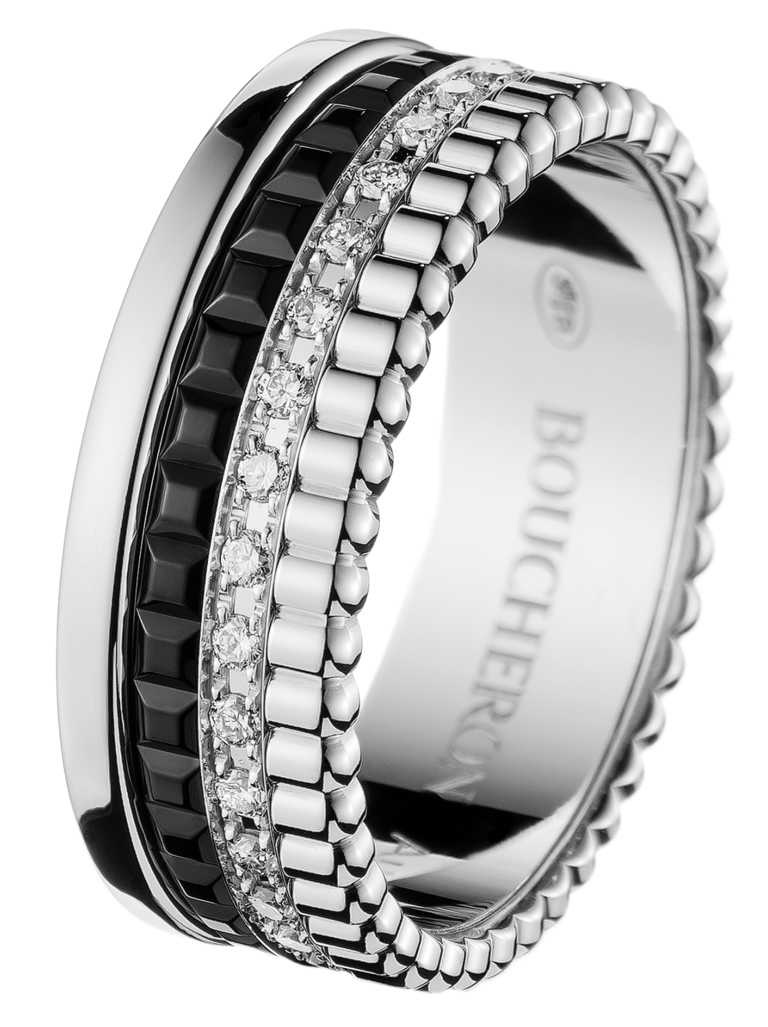 BOUCHERON「Quatre Black」系列戒指，白金750材質，黑色PVD，鑲33顆鑽石（約0.25克拉）╱240,000元。（圖╱BOUCHERON提供）