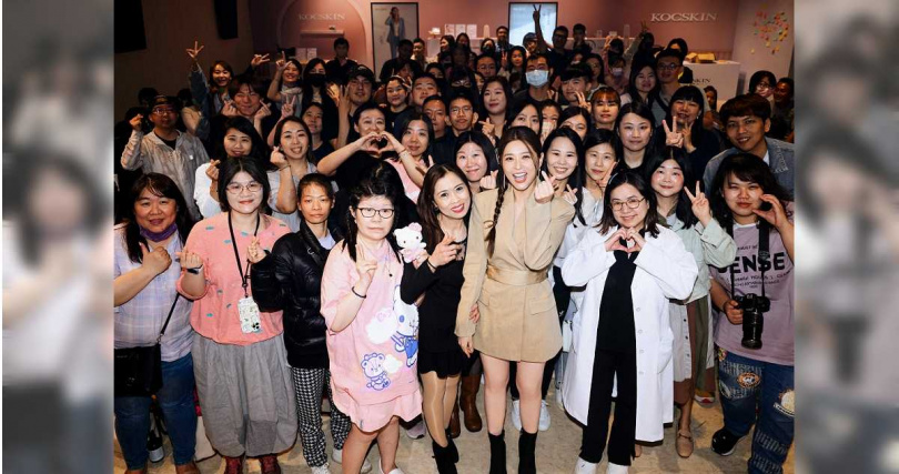 李燕昨日舉辦品牌見面會,破百人參加。(圖/Kocskin克麗詩黛提供)