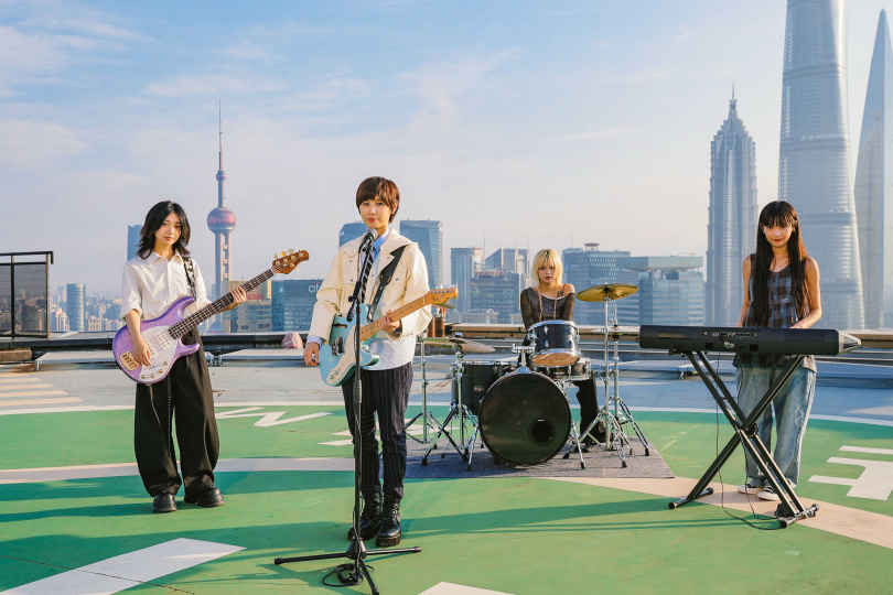 魏嘉瑩推出新歌〈我要把眼淚當汽水〉。（圖／相映音樂提供）