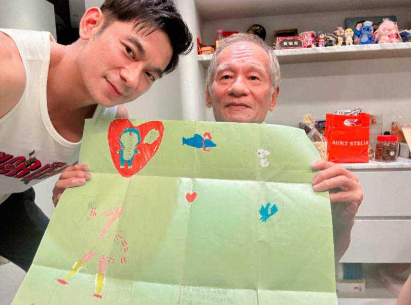 （圖／取自亮哲fb）