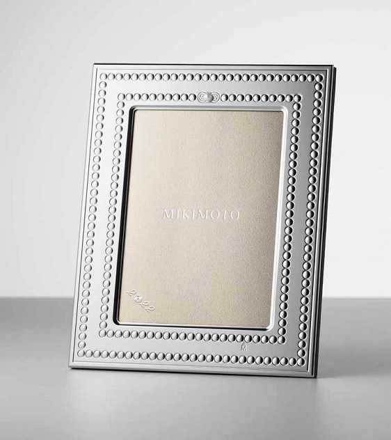MIKIMOTO「Luxury Gift Collection」相框╱5,000元。（圖╱MIKIMOTO提供）