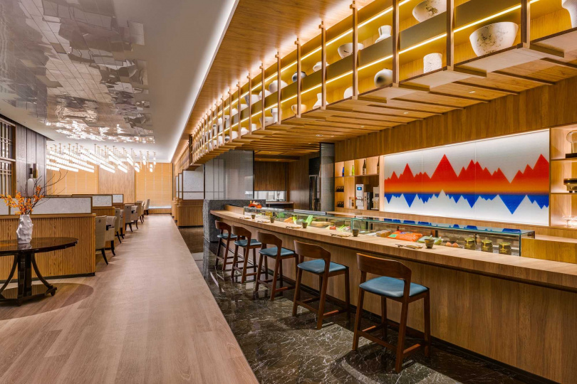京樂日本料理餐廳擁有「日本產食材認證」，由日籍主廚執掌，主推精緻會席料理。