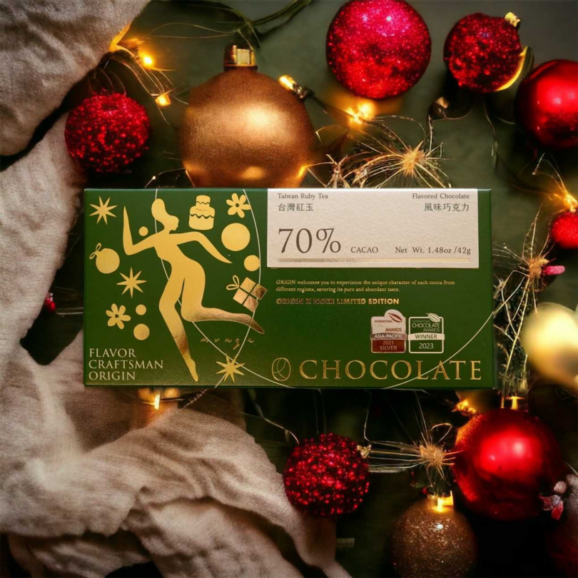 即日起至 12/3於「NOKE忠泰樂生活」全館消費滿2,000元，即可至5樓「ORIGIN精品巧克力」櫃位兌換QUENTIN MONGE聖誕限定包裝巧克力1份！