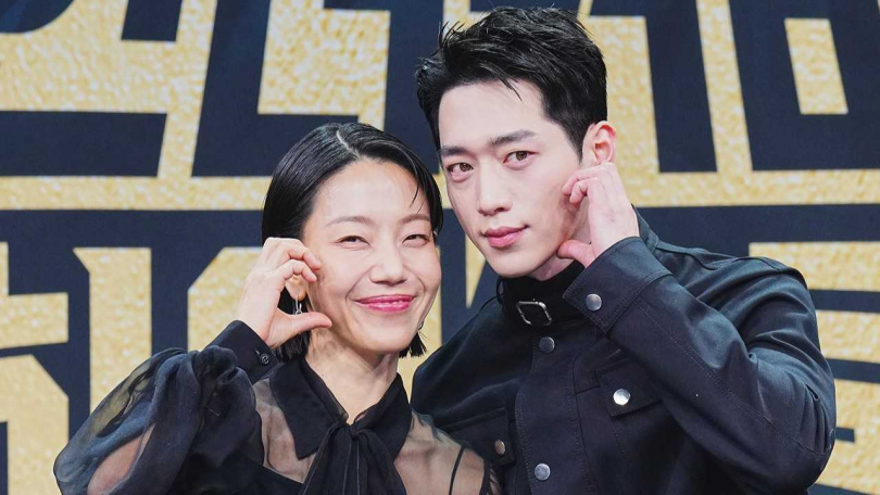 徐康俊驚訝愛心手勢變很多。（圖／friDay影音提供）