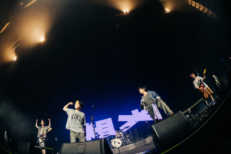 粗大Band邀請PIZZALI擔任嘉賓。(圖/連鍾玖美滿娛樂有限公司提供)