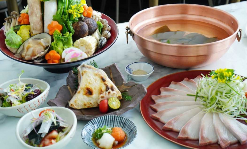 「宮崎鰤魚北寄貝雙人鍋」除了鰤魚三吃，還搭配新鮮北寄貝、手打花枝漿、雞肉漿與春季蔬菜盤。（2,680元，圖／魏妤靜攝）