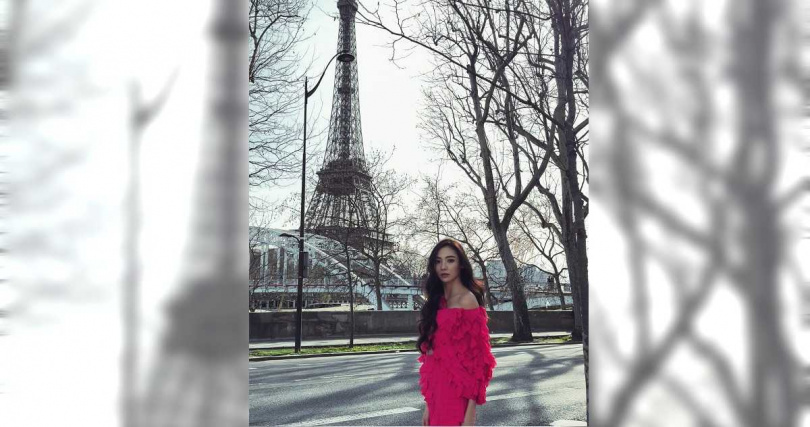 謝沛恩在巴黎鐵塔前留下美麗倩影。（圖／繁星浩月）