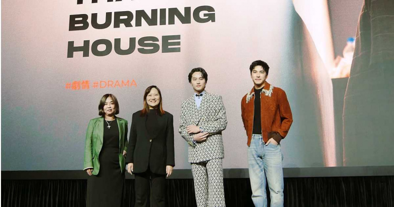 《失樂園》監製李怡芳(左起)、導演蔡銀娟、范少勳、曾敬驊出席香港國際影視展「台灣星光發佈會」。(圖/冬候鳥電影提供)