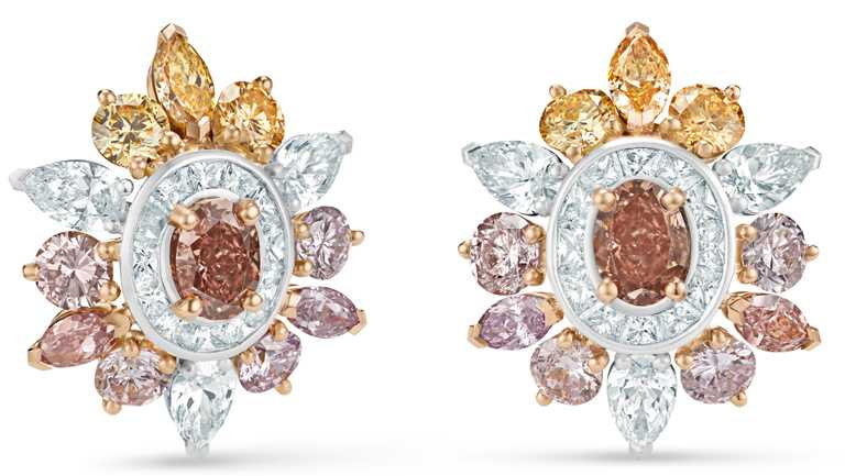 DE BEERS「Reflections of Nature」系列高級珠寶，Motlatse Marvel鑽石手環，鑽石總重26.98克拉。（圖╱DE BEERS提供）
