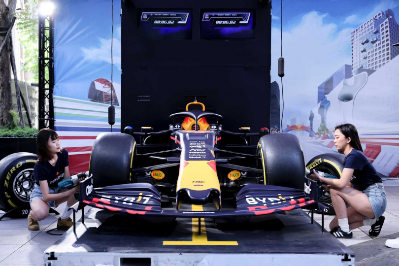 S2O Taiwan現場將有「Red Bull Showrun系列活動－賽車換胎挑戰」，邀請全台神速手組隊參加比快、比精準度。（圖／S2O Taiwan提供）