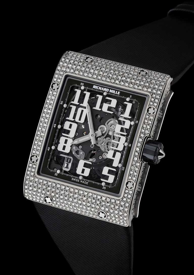 RICHARD MILLE「RM 016系列」超薄方形白金鑲鑽腕錶╱價格店洽。（圖╱RICHARD MILLE提供）