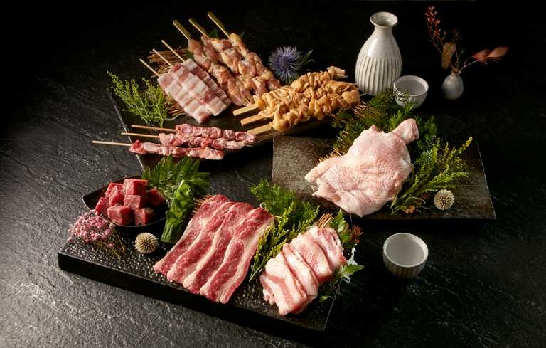 1299元的赤選燒肉組內含開丼嚴選的八種優質肉品。