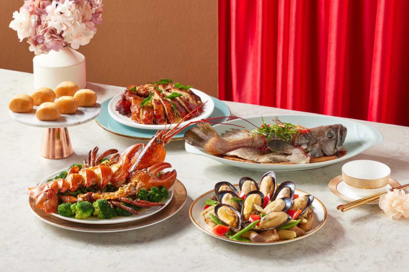 輕奢星級年菜宴瞄準年輕小家庭，限定料理波士頓龍蝦搭新加坡特調辣醬，替圍爐增添 「食 」髦感。
