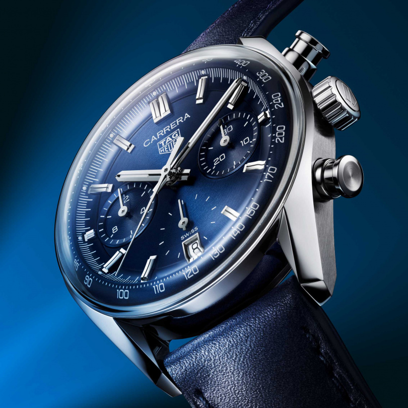 TAG Heuer Carrera Glassbox 拱形計時腕錶－藍面／建議售價212,000元（圖／品牌提供）