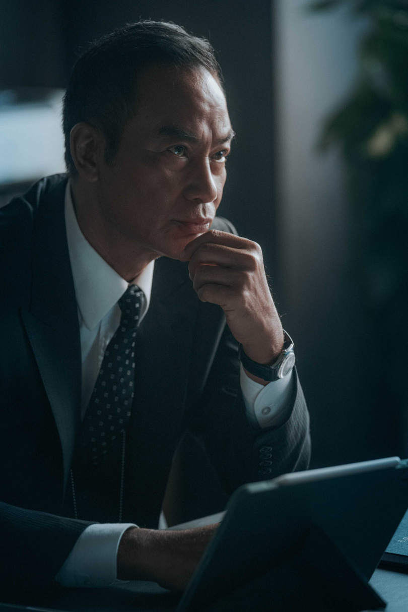 任達華在電影「潛行」裡飾演警察(圖/LiTV、任達華提供)