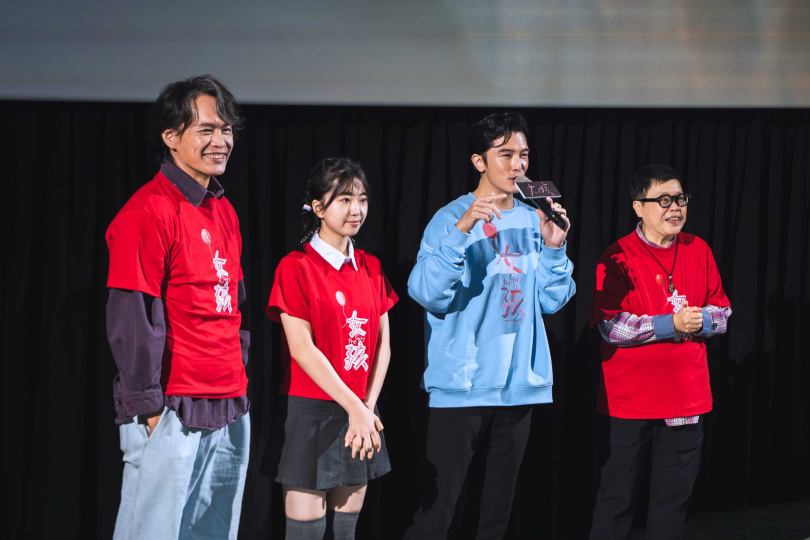 黃鐙輝、白小櫻、邱澤、監製葉如芬為電影《女孩》跑映後活動。（圖／甲上娛樂）