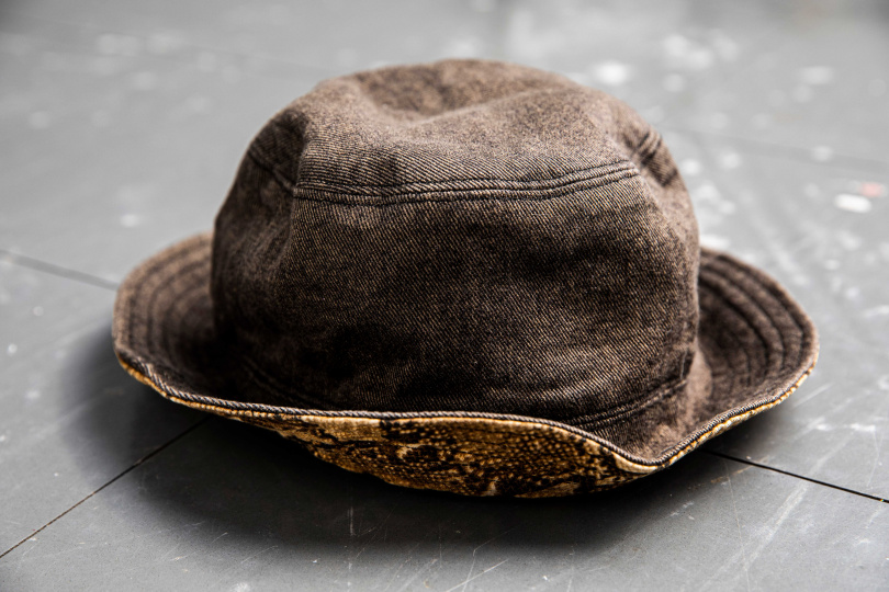 讓廖彥龍「失心瘋」的單品，就是方便打理造型的帽子。（圖／莊立人攝）