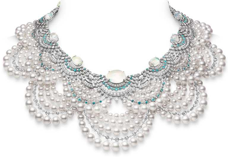 MIKIMOTO「The Japanese Sense of Beauty」頂級珠寶系列，青海波紋造型蛋白石珍珠項鍊╱15,400,000元。（圖╱MIKIMOTO提供）