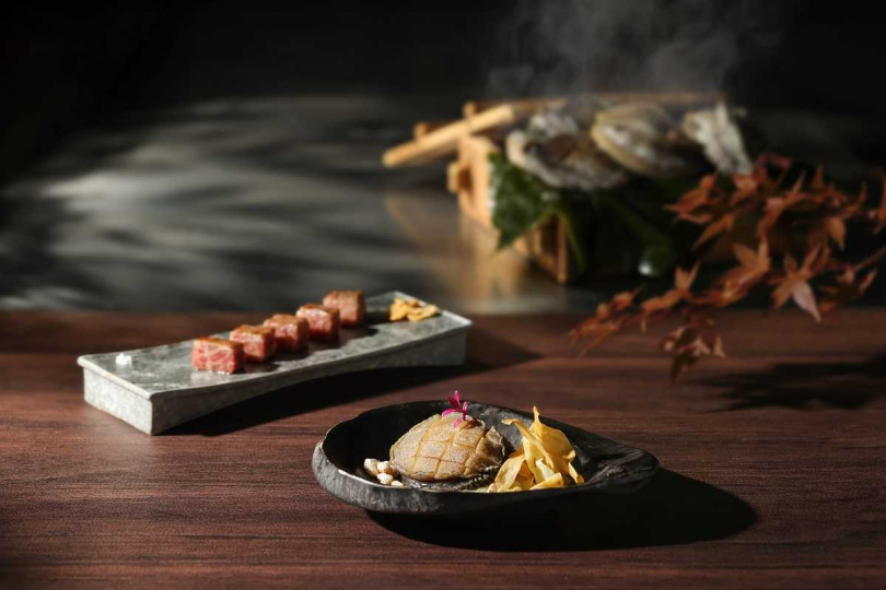 「阪前」二店插旗台中，台中鄉親也可一享奢華和牛七吃、鮑魚、龍蝦料理。