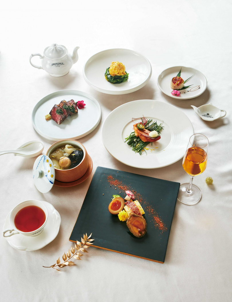 TWININGS唐寧茶特與深受日本皇室喜愛且連續3年榮獲米其林餐盤推薦的大倉久和大飯店桃花林餐廳合作推出「唐寧茶加冕饗宴套餐」。