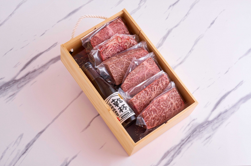 「乾杯超市」日本A5和牛燒肉禮盒熱銷達標，加碼推出晚鳥優惠與常溫禮盒回饋消費者。