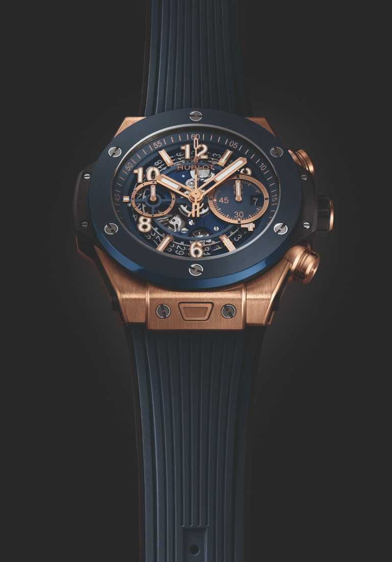 HUBLOT「Big Bang Unico」皇金藍陶瓷計時碼錶，皇金錶殼╱1,142,000元。（圖╱HUBLOT提供）