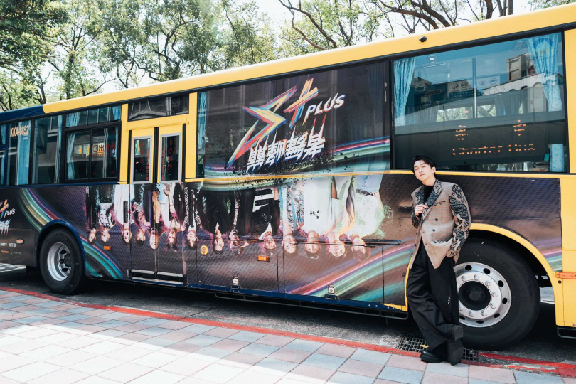 陳漢典大讚節目的公車廣告宣傳方式。(圖/S+PLUS巔峰舞者提供)