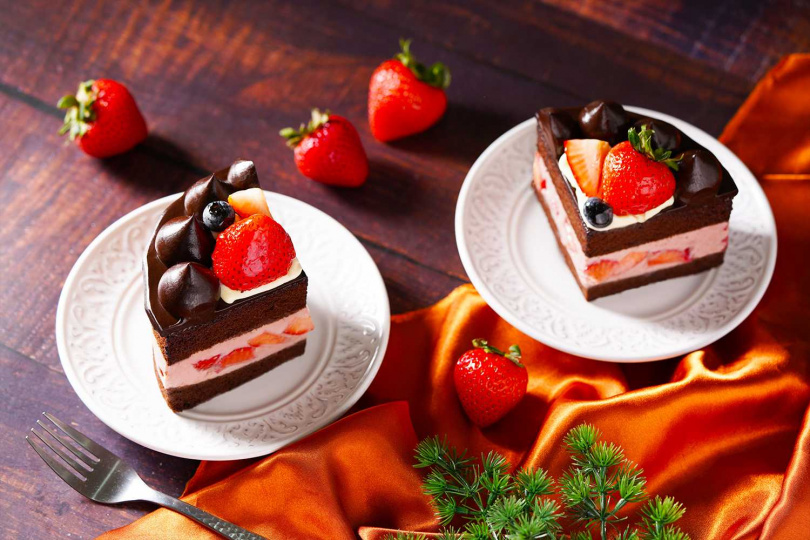 BAC「黑嘉侖草莓巧克力蛋糕」冬季限時登場，酸甜果實與濃醇巧克力完美交融於味蕾。