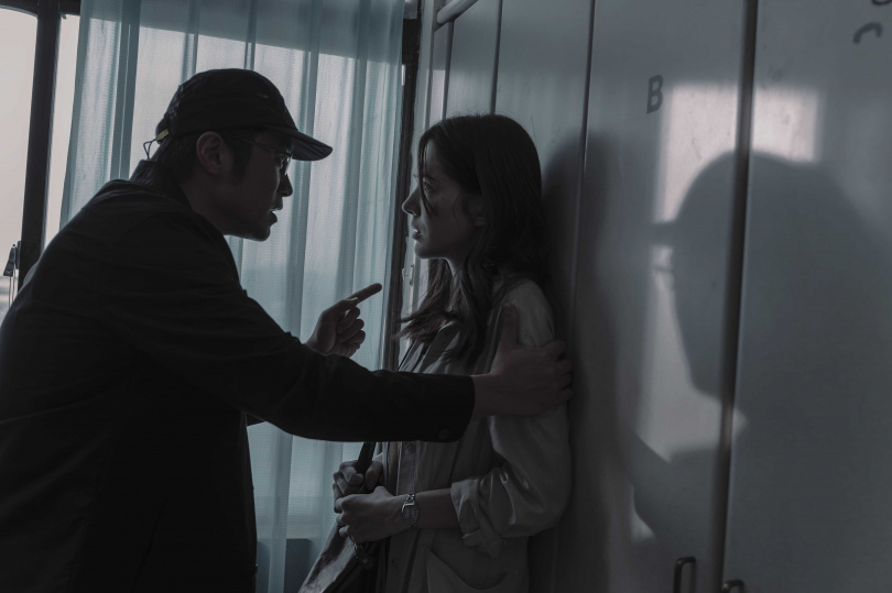 張孝全與許瑋甯在劇中組成另類拍檔。（圖／Netflix提供）