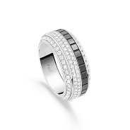 PIAGET Possession系列18K白金黑色陶瓷鑽石戒指，建議售價NT$610,000。