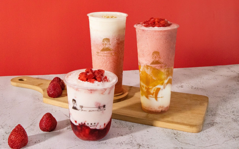 「草莓莉莉優格」（左起）、「芝士莓莉」、「莓莉雪霜凍」。（圖／甲文青提供）