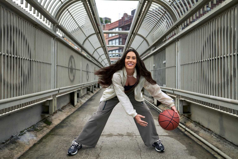 UNDER ARMOUR攜手WNBA拉斯維加斯王牌隊Kelsey Plum鼓勵女性勇於發掘自我。