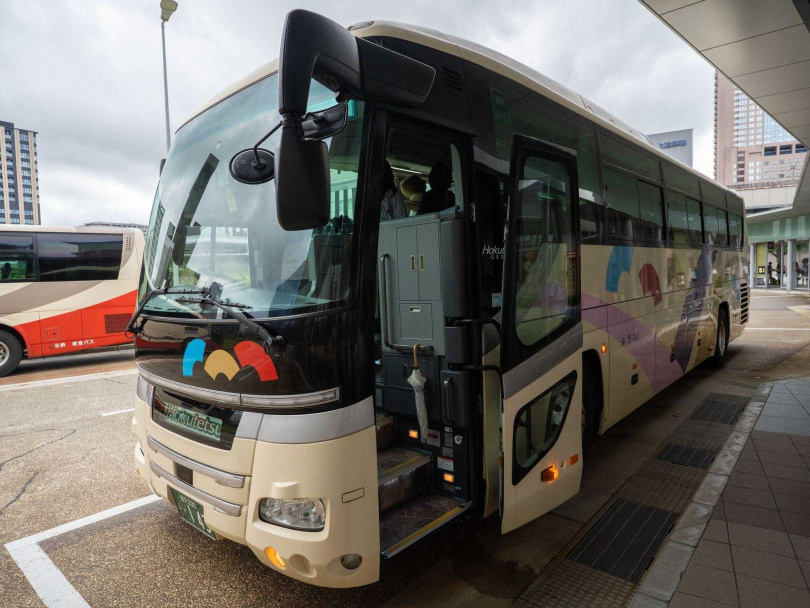 當日來回的「白川鄉・五箇山一日遊」,解決自由行旅客的最大痛點,行程規劃更省心。(圖/業者提供)