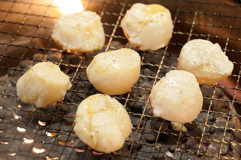 身分證有1、2、7任兩碼，即可享有免費升級火鍋或北海道生食級干貝吃到飽。