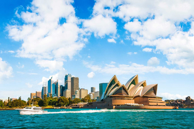 雪梨跨年觀賞地點推薦：皇家植物園、雪梨歌劇院、岩石區、北岸藍點、北岸橋下公園。