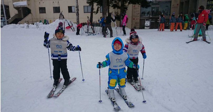 小朋友也能輕鬆滑雪上手。