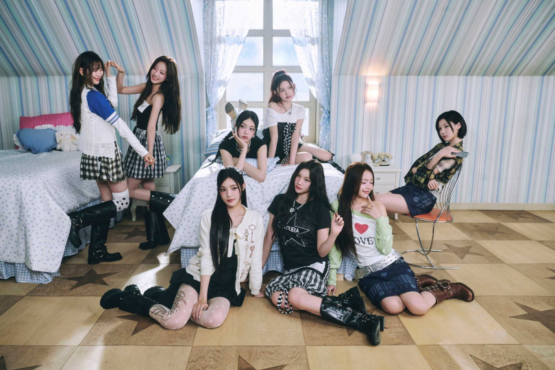 Hearts2Hearts向台灣粉絲問候,IAN(後排左三)表示想吃牛肉麵。(圖/SM Entertainment提供)