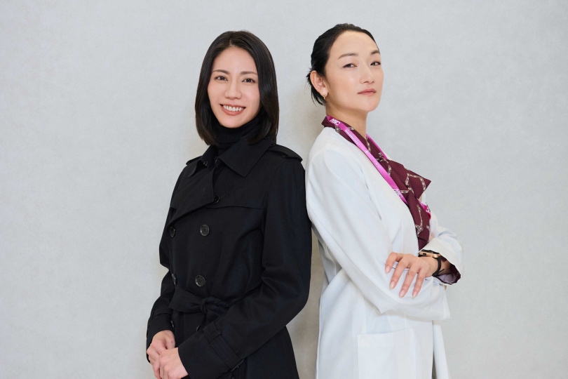 富永愛、松下奈緒相隔 25 年再度合作。（圖／翻攝自analognurse_ex IG）
