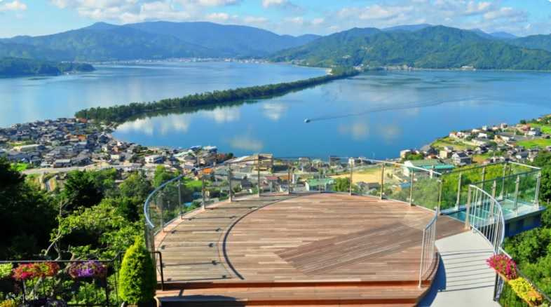 旅客可以走訪擁有「日本三景」美名的天橋立。（圖／擷取自Klook網頁）