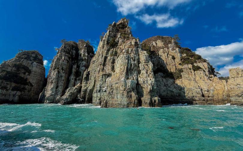 「巨濟島＆海金剛」欣賞大自然鬼斧神工奇景。（圖／東南旅遊提供）