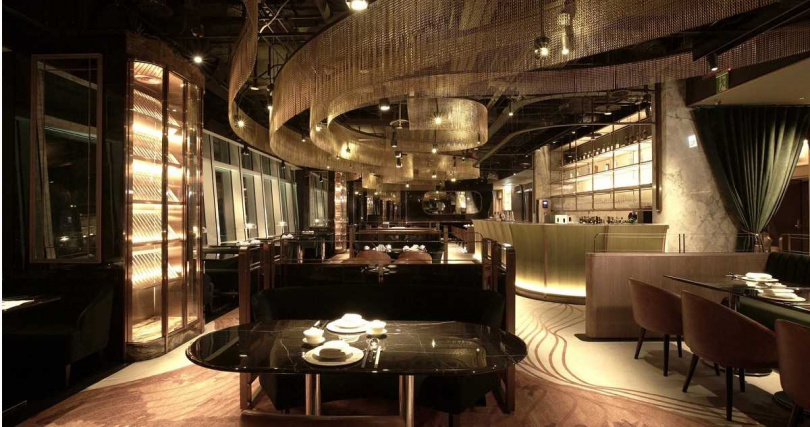 餐廳空間呈現摩登氛圍。