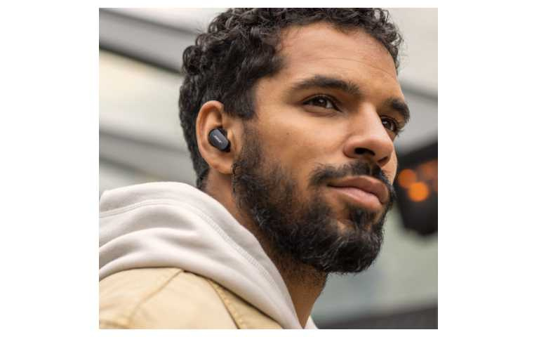 通過全新 Bose CustomTune 智能耳內音場調校技術，產品可根據每個人獨特的耳內結構，智能地進行個人化調節（圖／Bose 提供）