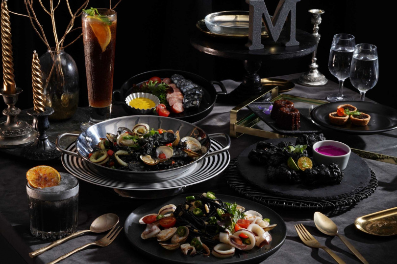 5/19至6/18，金色三麥全台門市推出期間限定的「黑色搖滾套餐」，將英國傳奇音響品牌Marshall最具代表性的品牌色「黑」貫穿一系列餐點。